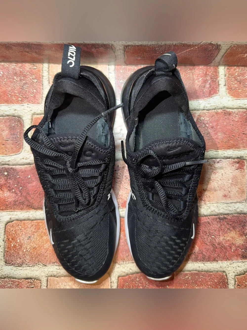 Pre-Owned Nike Air Max 270 Black White Sneakers Shoes GS Size 4Y 943345-001